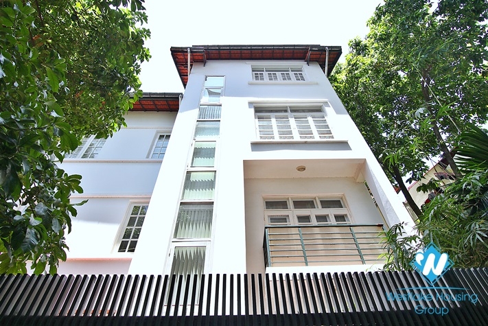 Nice four bedrooms house for rent in Tay Ho, Ha Noi